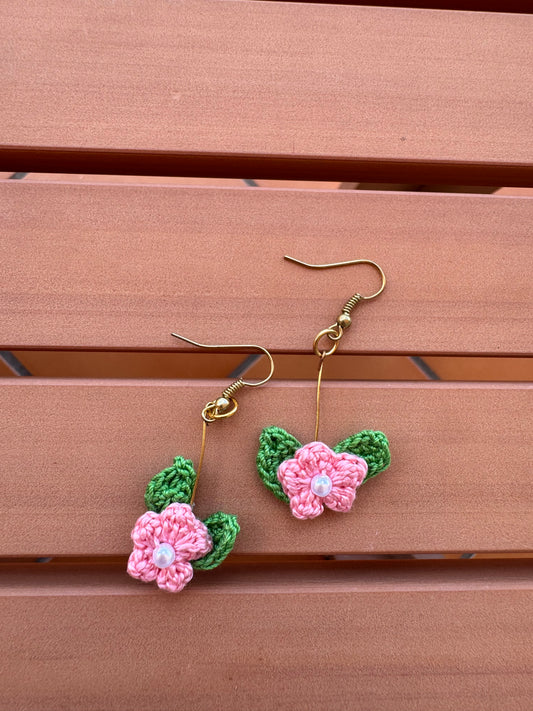 Tiny flower earrings