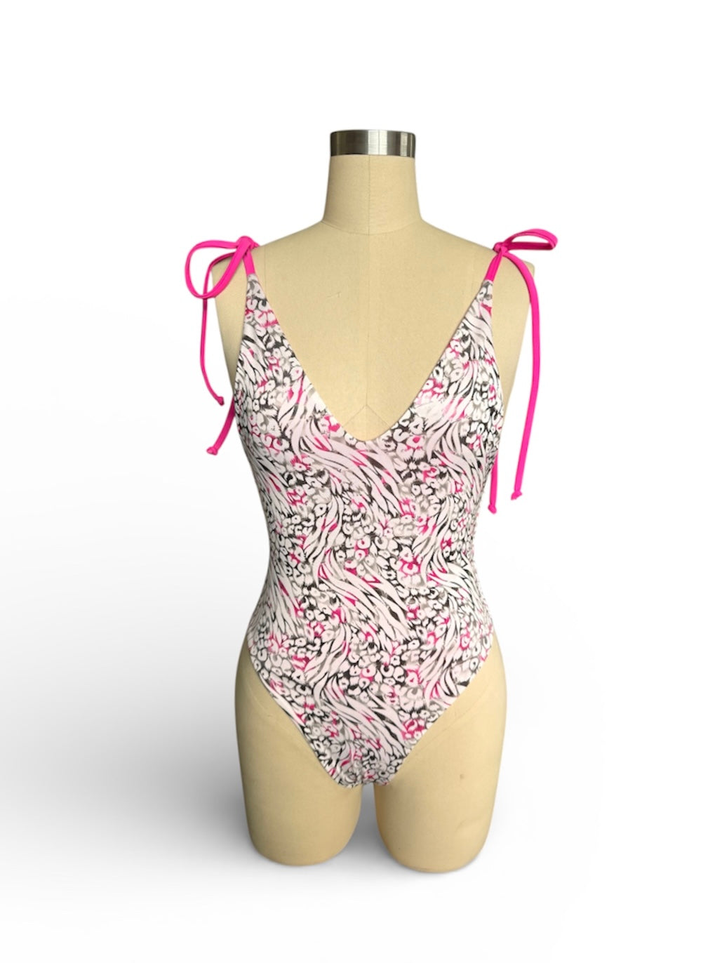 Aura One Piece - Adjustable